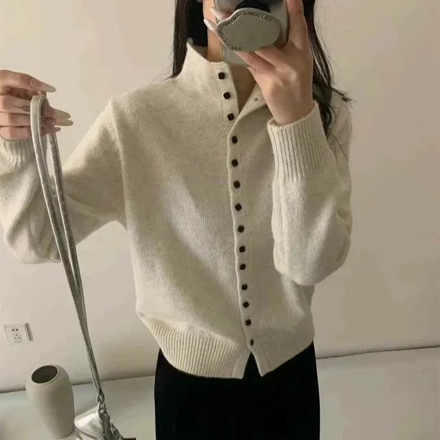 Strickjacke mit Stehkragen 3