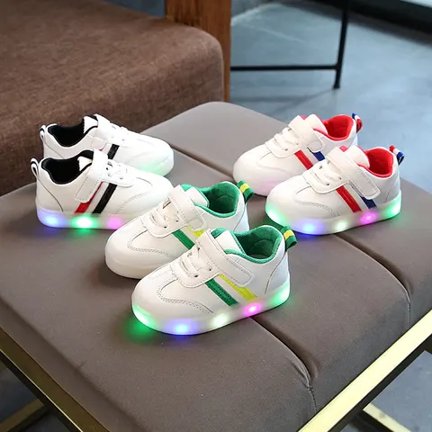 Weiße LED Sneaker für Freizeit