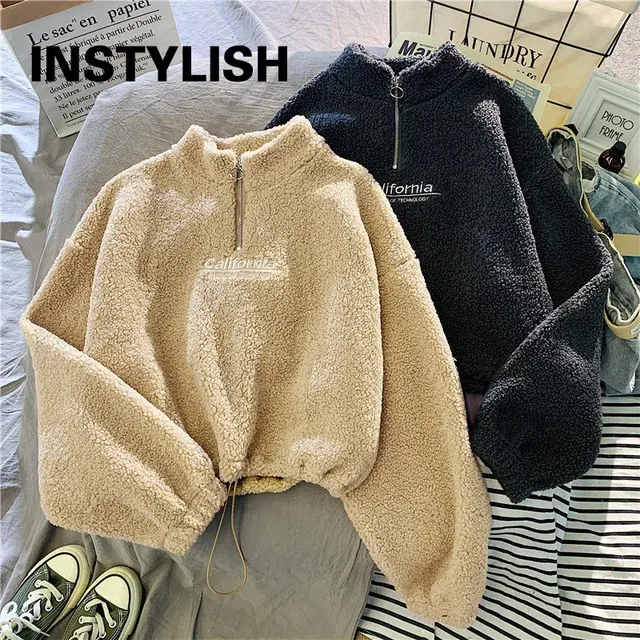 Cropped Fleece-Hoodie mit Stehkragen 3