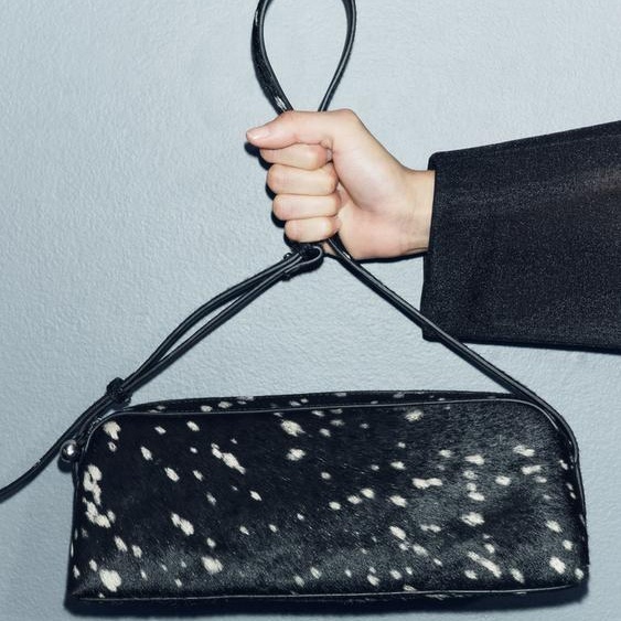 Flauschige Damen-Achseltasche aus Kunstfell 4
