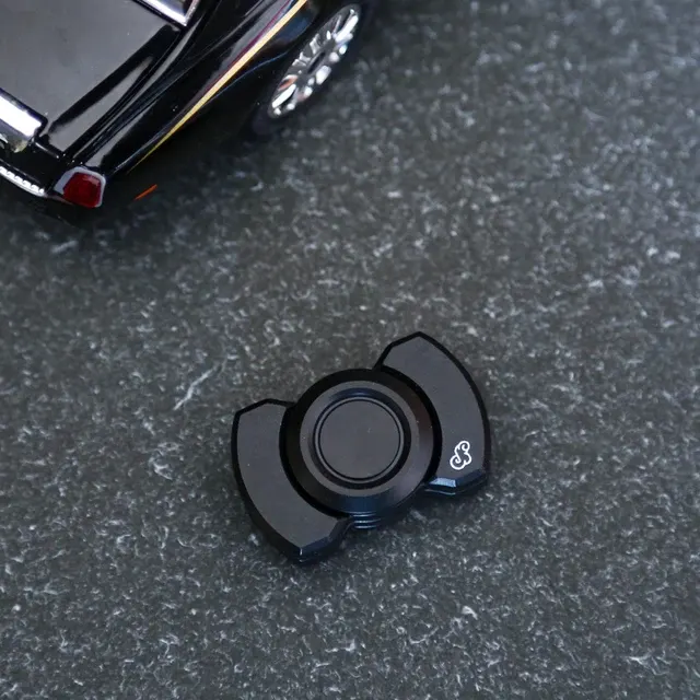 Multimodus Magnet-Fidget-Spinner, Schreibtischspielzeug 2