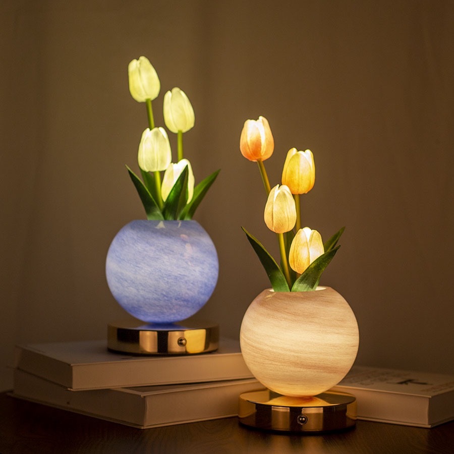 Tulpen LED Tischlampe USB-C Akku Touch 3