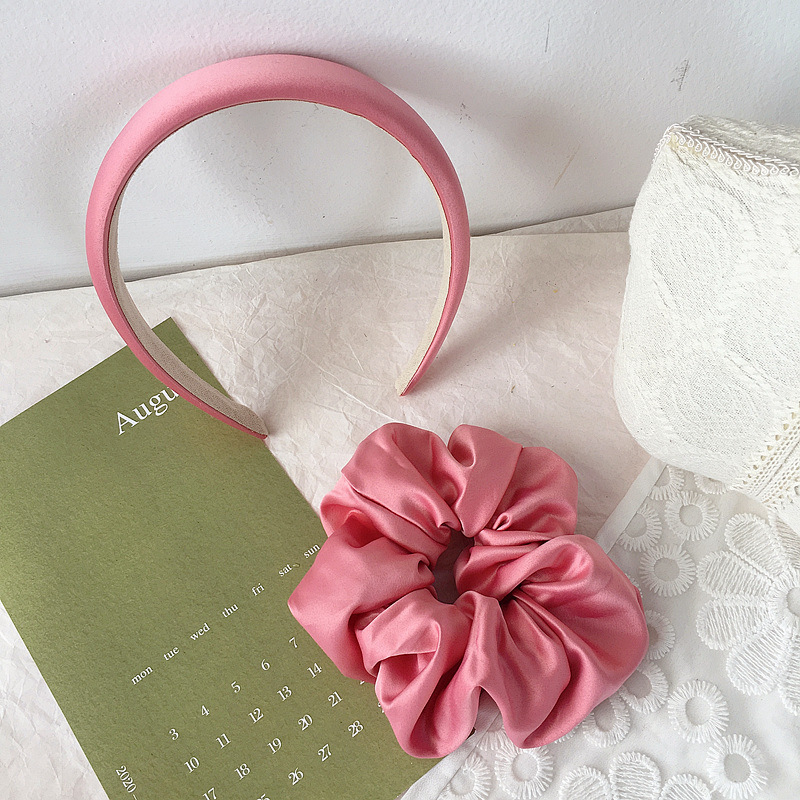 Bunte Satin-Haargummis im Set 4