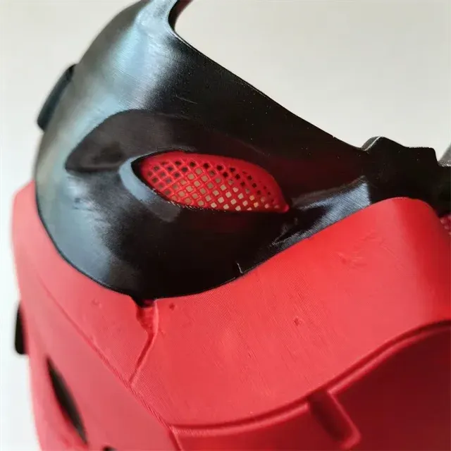 Halbmaske 4