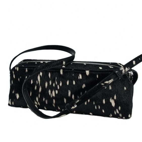 Flauschige Damen-Achseltasche aus Kunstfell 3