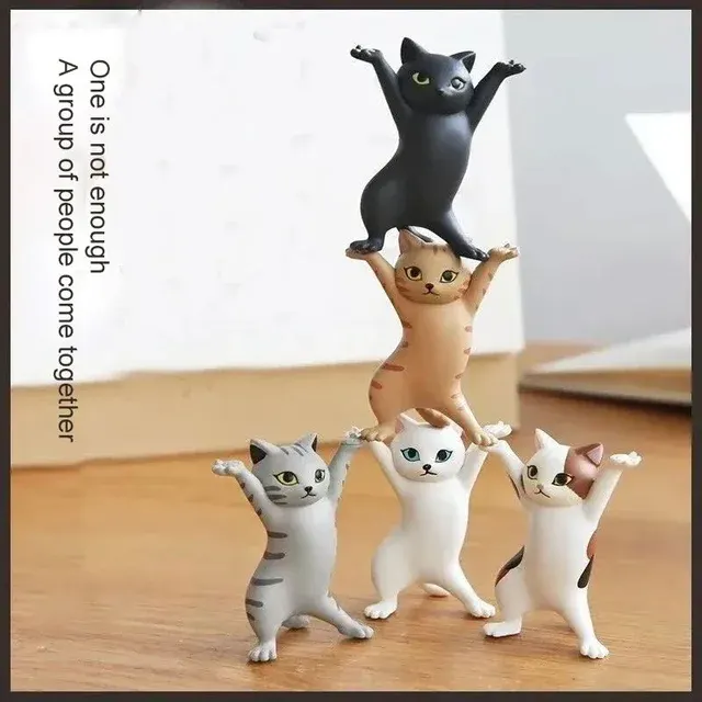 Tanzende Katzenfigur 3
