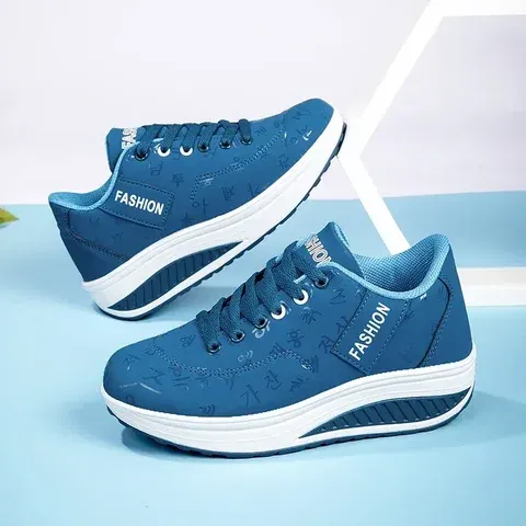 Plateau-Sneaker