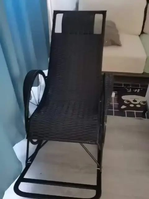 PE-Rattan-Schaukelstuhl 4