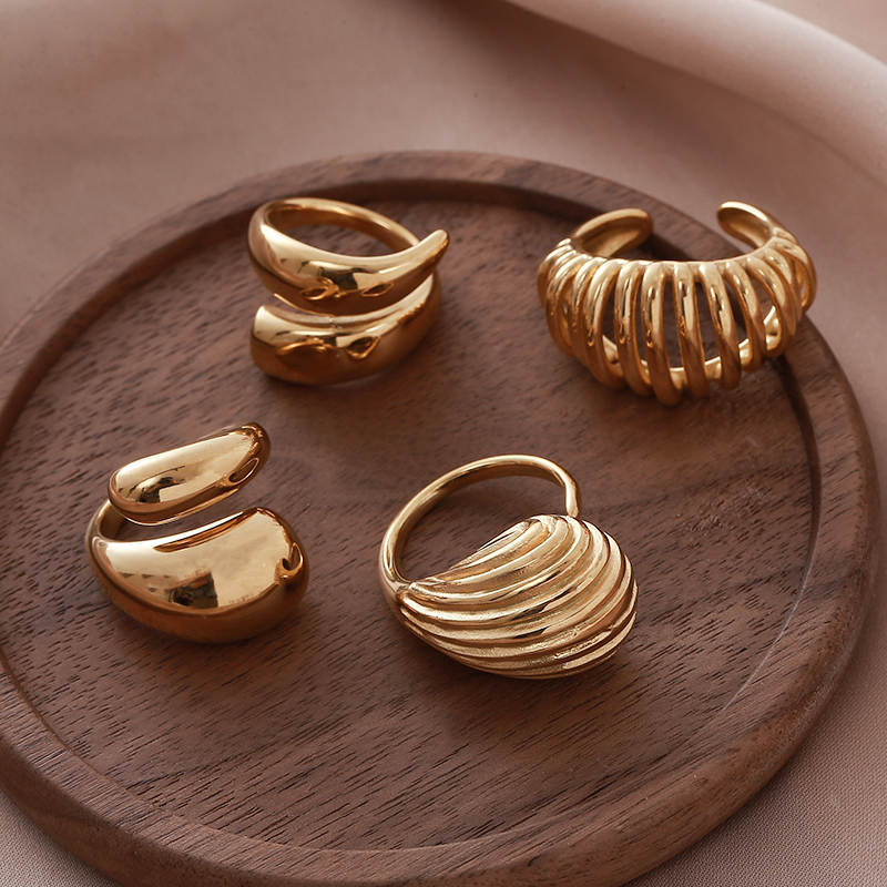 Offene Ringe aus vergoldetem Edelstahl 2