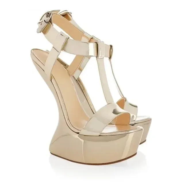 Peeptoe-Riemchensandalen 2