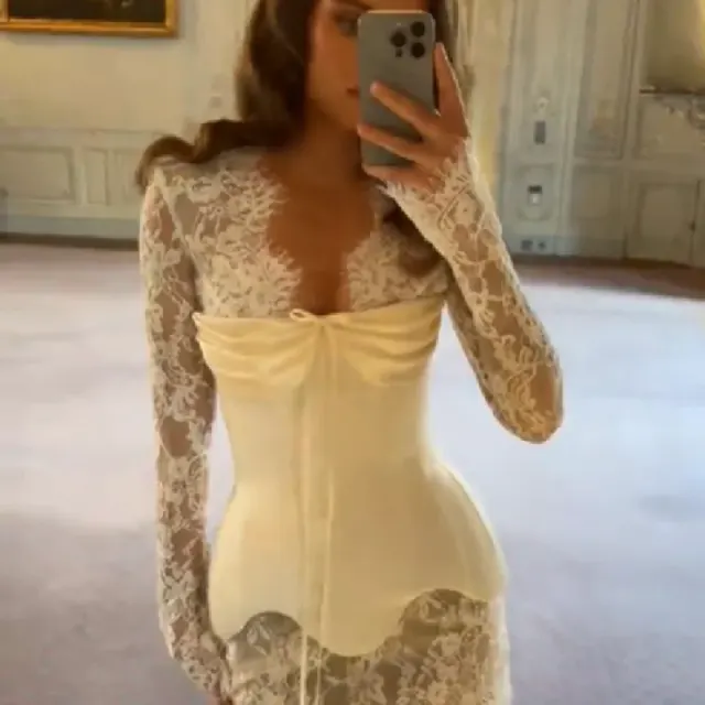 Korsett-Minikleid 3