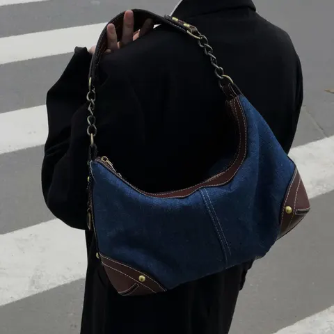 Achseltasche