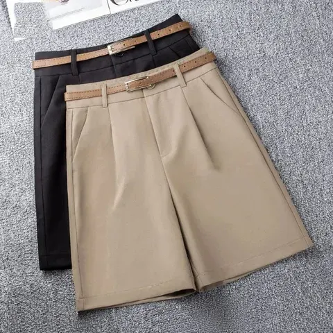 Khaki-Weite-Shorts