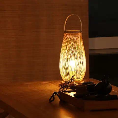 Bambus-Nachttischlampe