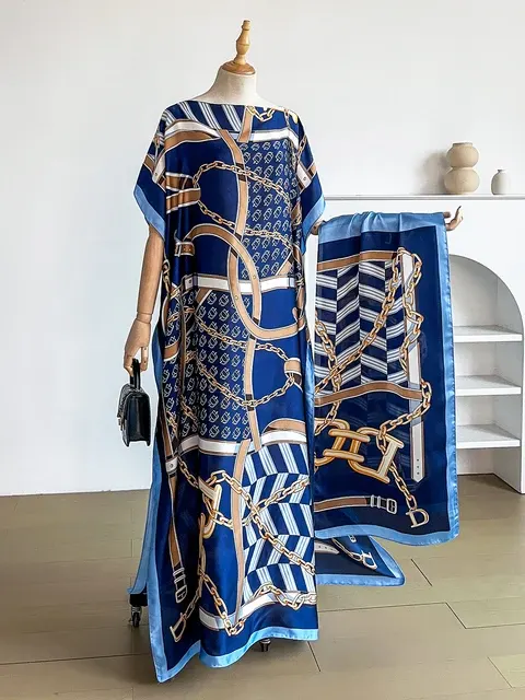 Fledermausärmel-Maxikleid 3