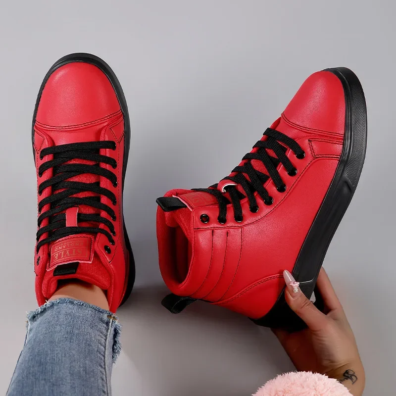 High-Top-Sneaker 3