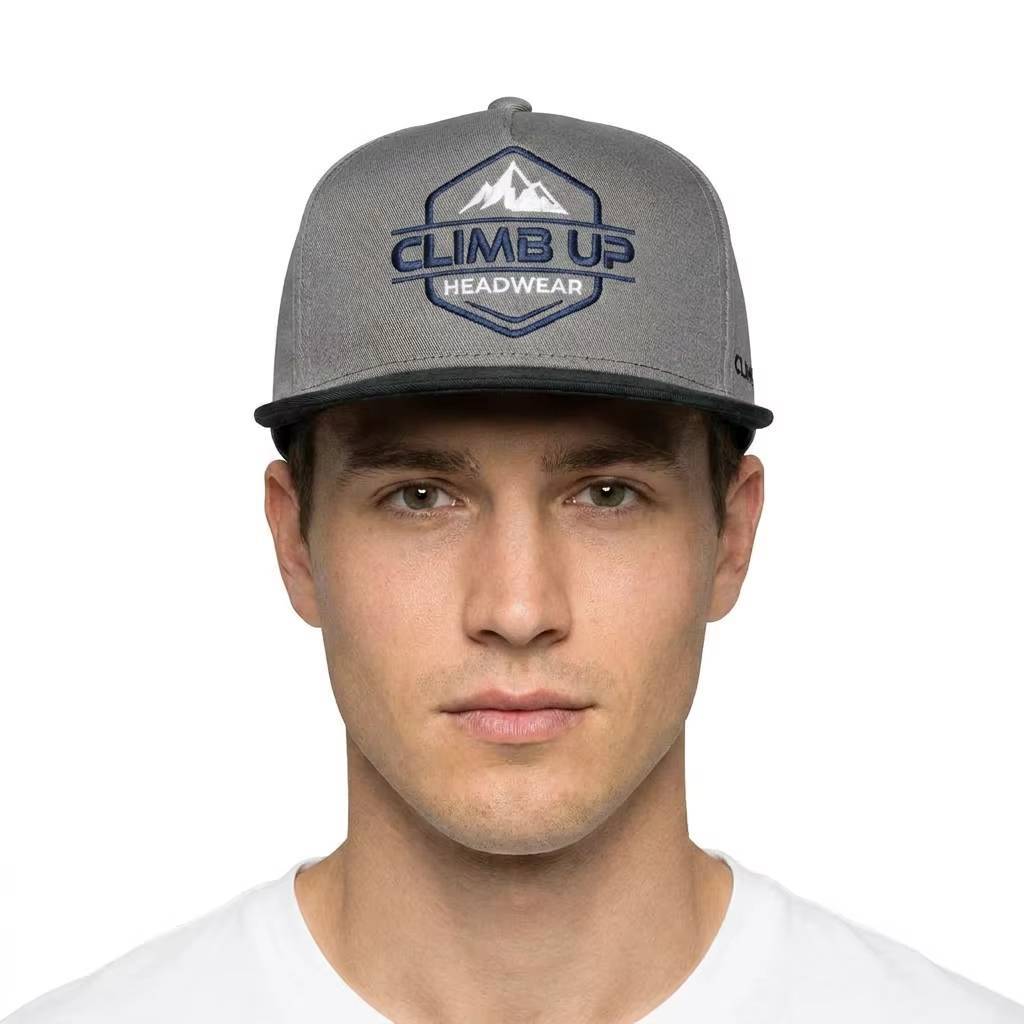 Schwarze 6-Panel Snapback Cap aus Baumwolle