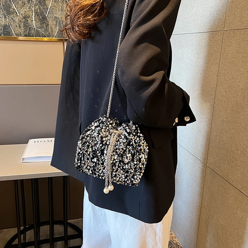Pailletten-Eimertasche