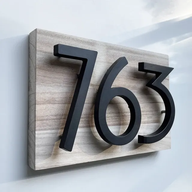 Hausnummer-Schild 4