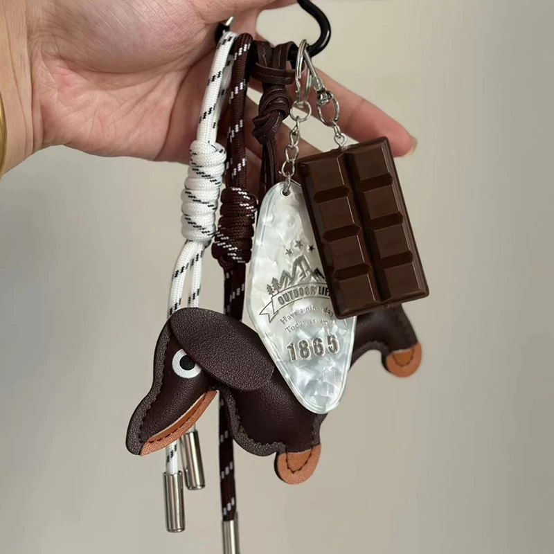 Geflochtener Schlüssel- und Taschenanhänger