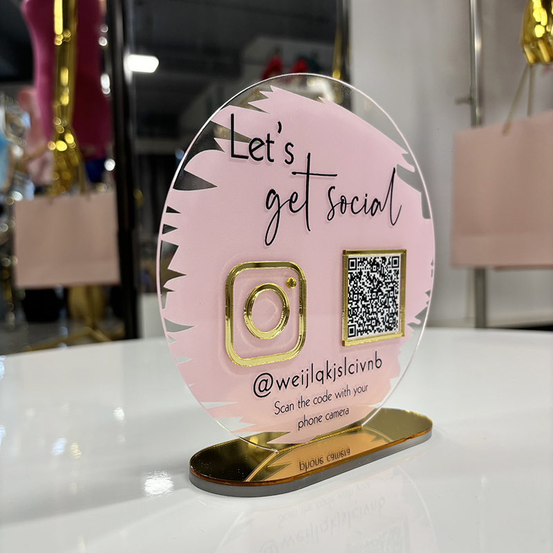 Acryl-Tischspiegel mit Social-Media-Icons