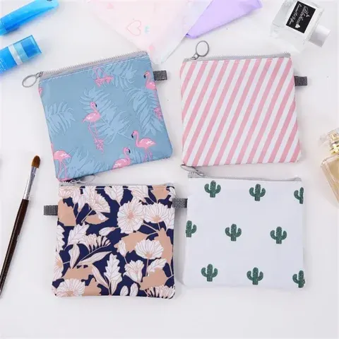 Kosmetiktasche mit Kabelorganizer