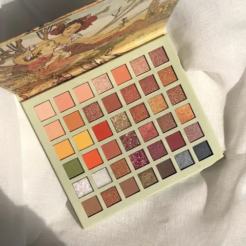 Lidschatten-Palette