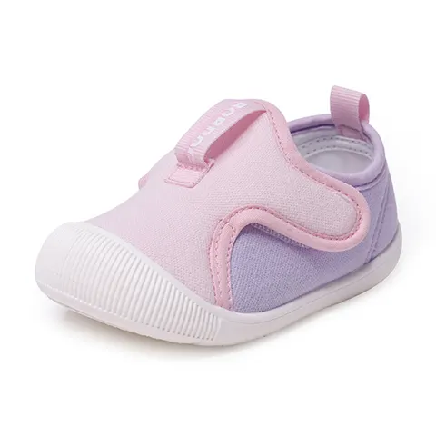Babyschuhe mit weicher Sohle