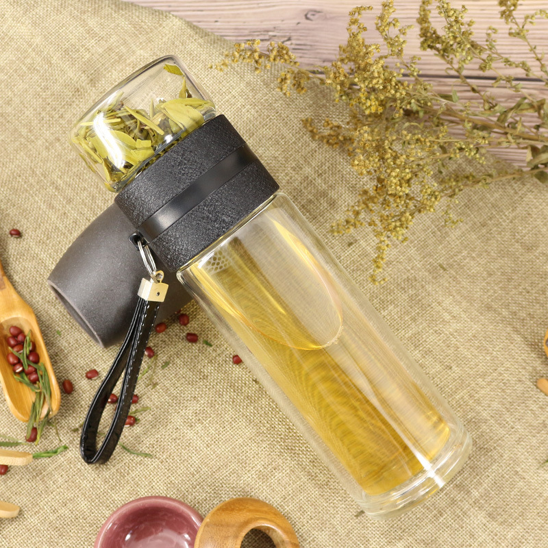 Trinkflasche mit Fruchteinsatz 3