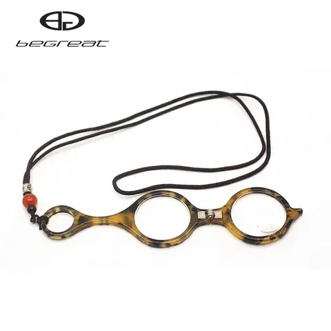 Lesebrille mit Halsband