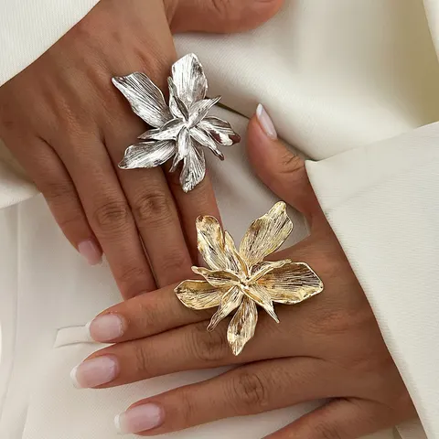 Blumen-Fingerring