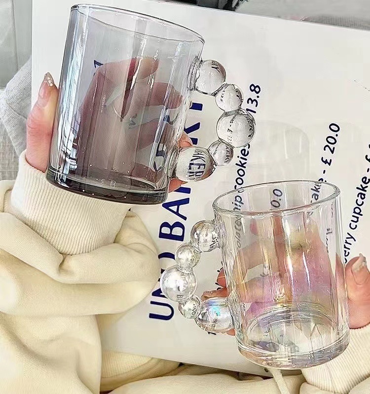 Umweltfreundliche Glasflasche mit Neoprenhülle 4
