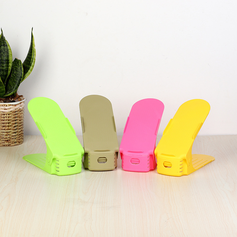 Platzsparender Schuhschlitz-Organizer aus Kunststoff 3