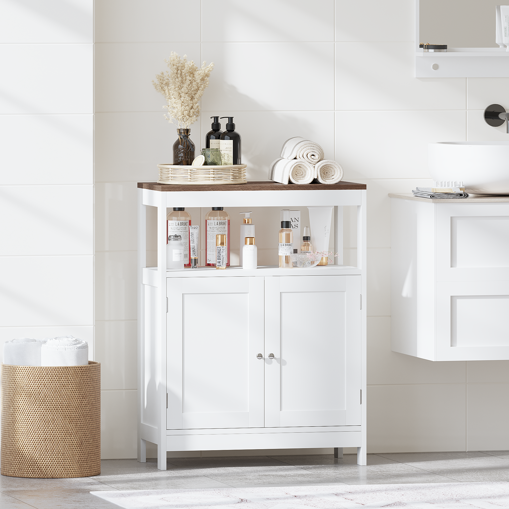 Weißer Badschrank mit Doppeltüren