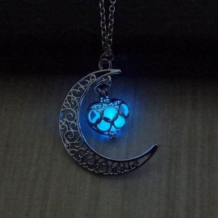 Versilberte Mond-Halskette, im Dunkeln leuchtend 3