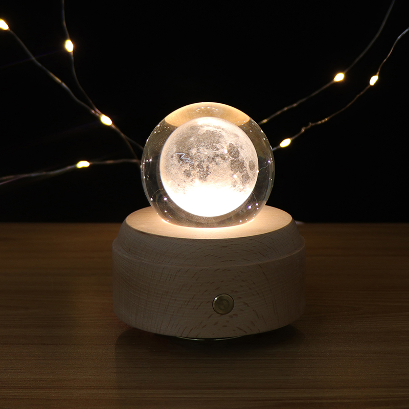 USB-Mondlampe mit 3D-Kristallkugel 2