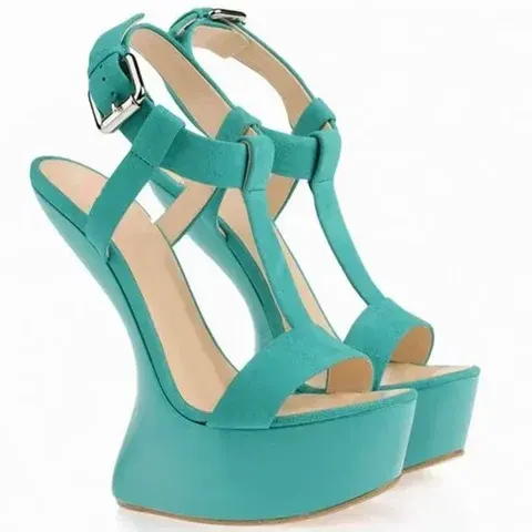 Peeptoe-Riemchensandalen