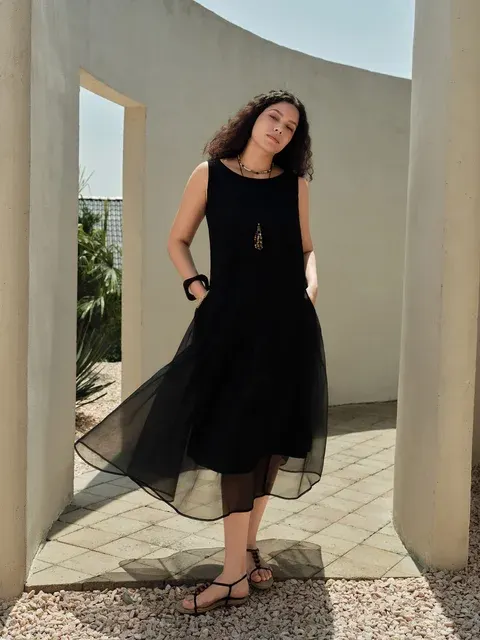 Ärmelloses Organza-Kleid 2