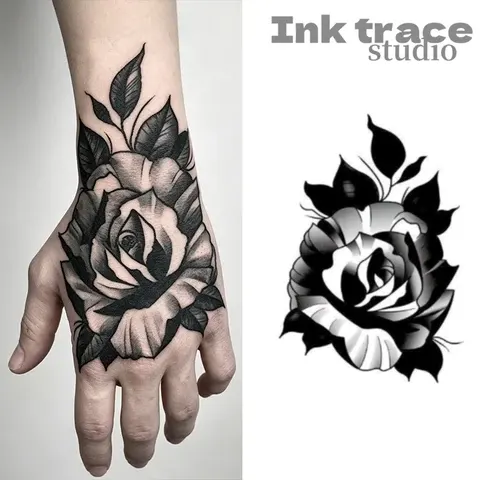 Temporäres Blumen-Tattoo
