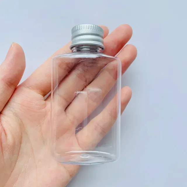 Leere Wasserflasche 3