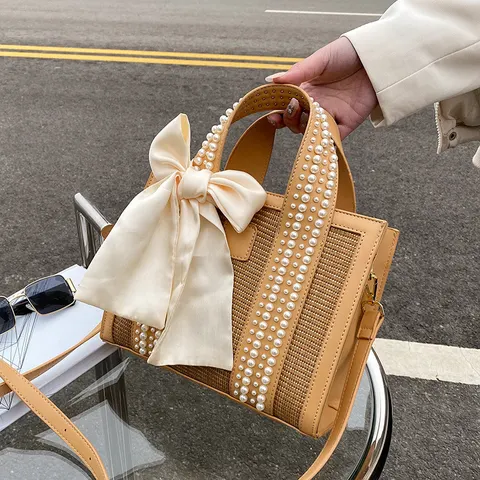 Handtasche