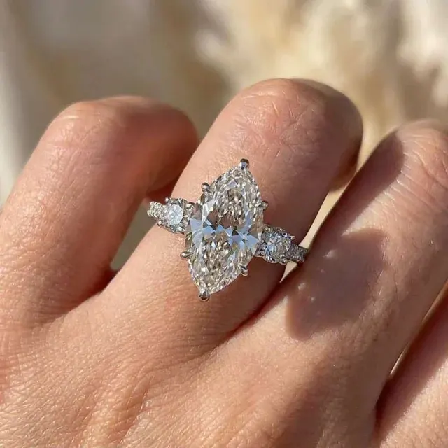 Marquise-Zirkonia-Ring 4