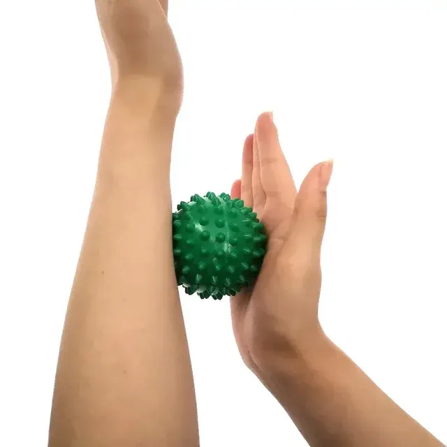 Massageball mit Noppen 4