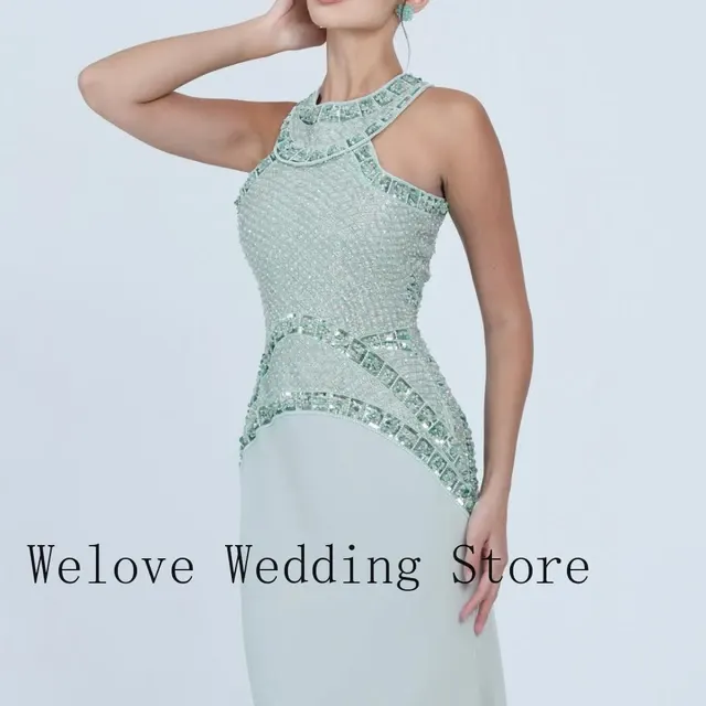 Perlenbesetztes Abendkleid 3