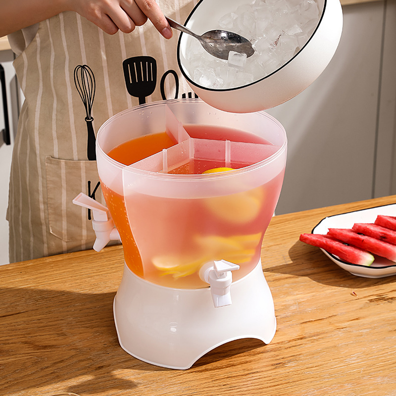 Kühlschrank-Wasserspender