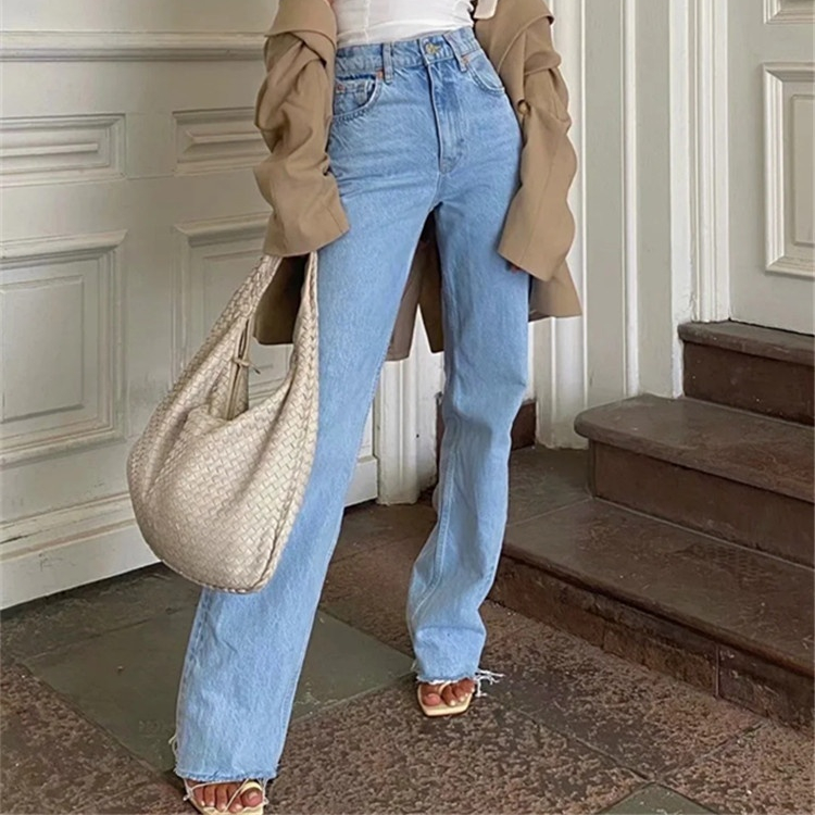 Denim-Hose mit Rohkantensaum
