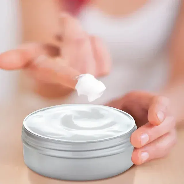 Leere Aluminiumdose 4