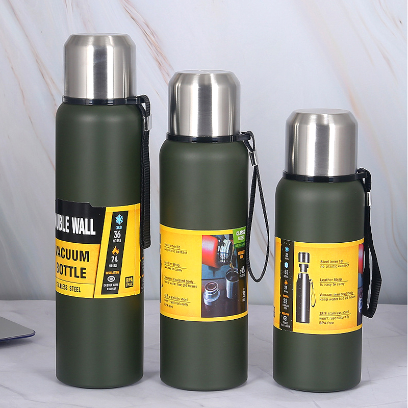 Edelstahl-Isolierflasche 750 ml für Wanderer 4