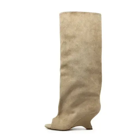 Kniehohe Stiefel