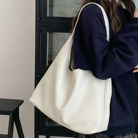Schultertasche